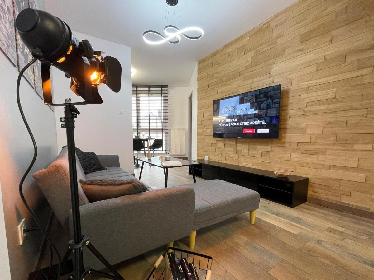 Easy Location - Parking - Free Wifi - Tourism And Business Apartment Freyming-Merlebach Exterior photo